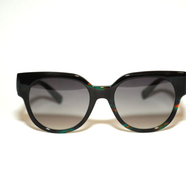 LO779S color009